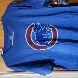 2 Chicago Cubs T-Shirt new size Large get 1 free